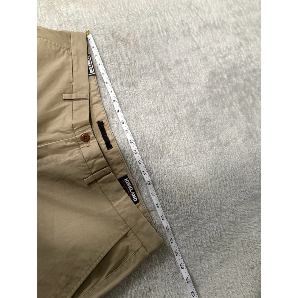 New Kirkland Men's Chino Pants Size 42x30 Standard Fit Beige Trousers‎ Stretch